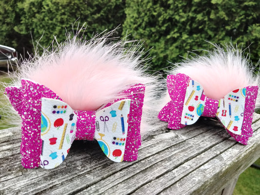 School Pink pom pom piggies set